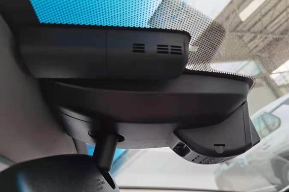 Штатный Wi-Fi Full HD видеорегистратор скрытой установки для Toyota Camry XV70 рестайл 2021+ от Redpower DVR-TOY8-N