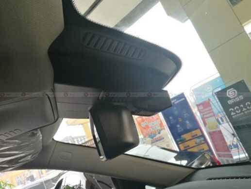 Двоканальний штатний відеореєстратор Redpower DVR-MBV2-G DUAL для Mercedes-Benz V-Class