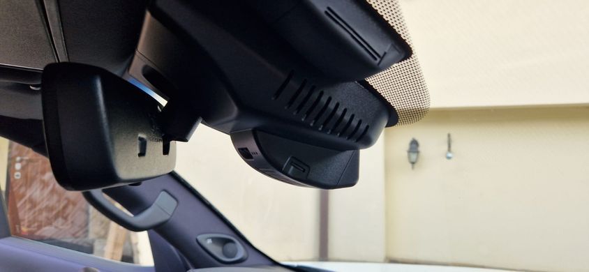 Штатний відеореєстратор RedPower DVR-TOY11-G для Toyota LandCruiser 300 з асистентом