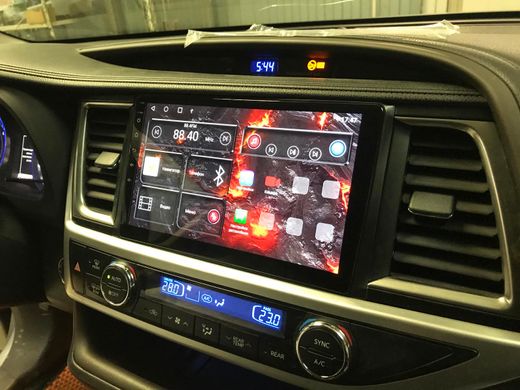 Штатная магнитола с 2K экраном для Toyota Highlander 3-поколение XU50 (03.2013-07.2020) на Android 10 RedPower 71184 Slim