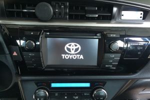 Видеообзор штатного головного устройсва RedPower 21066B для Toyota Corolla 2013+